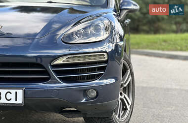 Позашляховик / Кросовер Porsche Cayenne 2013 в 