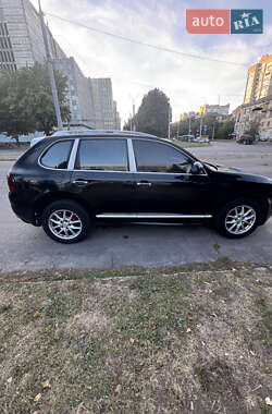 Внедорожник / Кроссовер Porsche Cayenne 2005 в 