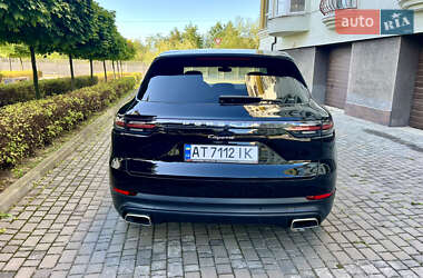 Внедорожник / Кроссовер Porsche Cayenne 2020 в 