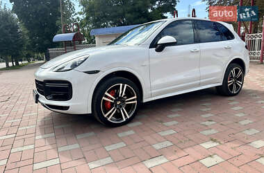 Внедорожник / Кроссовер Porsche Cayenne 2014 в 