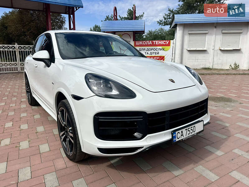 Позашляховик / Кросовер Porsche Cayenne 2014 в Умані
