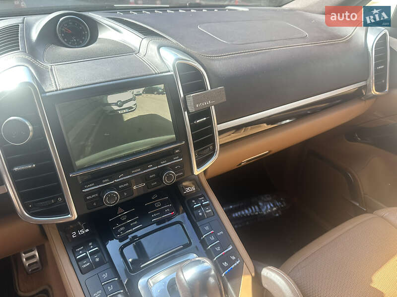 Позашляховик / Кросовер Porsche Cayenne 2014 в Умані