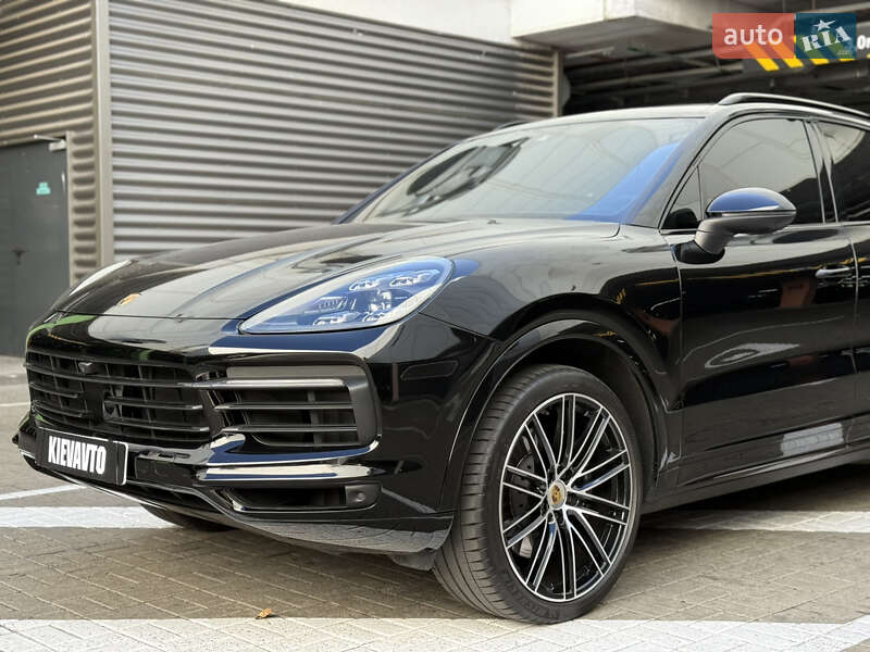 Позашляховик / Кросовер Porsche Cayenne 2021 в Києві