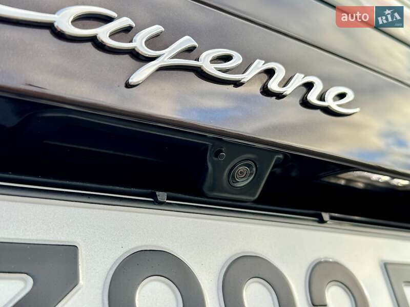 Позашляховик / Кросовер Porsche Cayenne 2018 в Києві