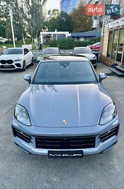 Позашляховик / Кросовер Porsche Cayenne 2024 в 