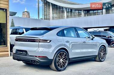 Позашляховик / Кросовер Porsche Cayenne 2024 в 