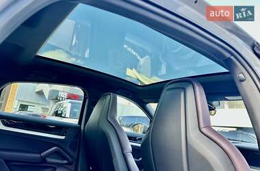 Позашляховик / Кросовер Porsche Cayenne 2024 в 