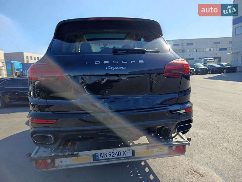 Позашляховик / Кросовер Porsche Cayenne 2016 в Вінниці