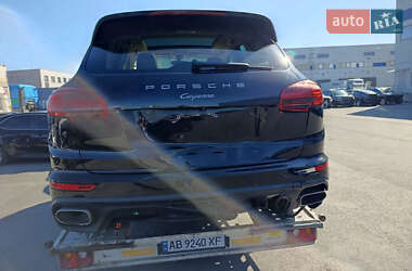 Внедорожник / Кроссовер Porsche Cayenne 2016 в 