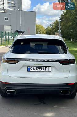 Позашляховик / Кросовер Porsche Cayenne 2019 в 