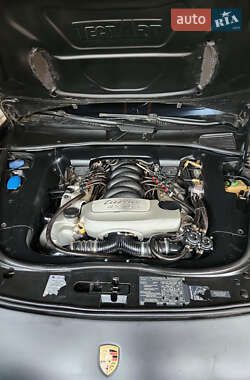 Внедорожник / Кроссовер Porsche Cayenne 2004 в 