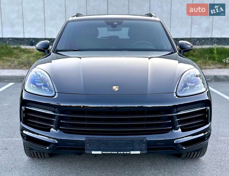 Внедорожник / Кроссовер Porsche Cayenne 2017 в Киеве