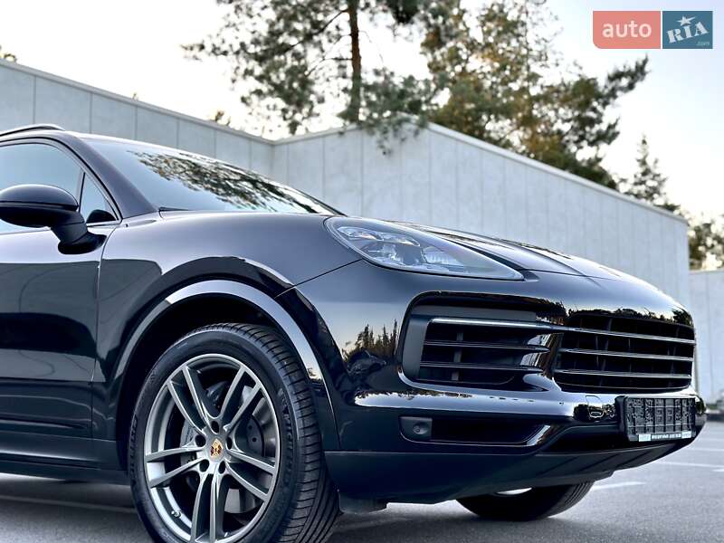 Внедорожник / Кроссовер Porsche Cayenne 2017 в Киеве