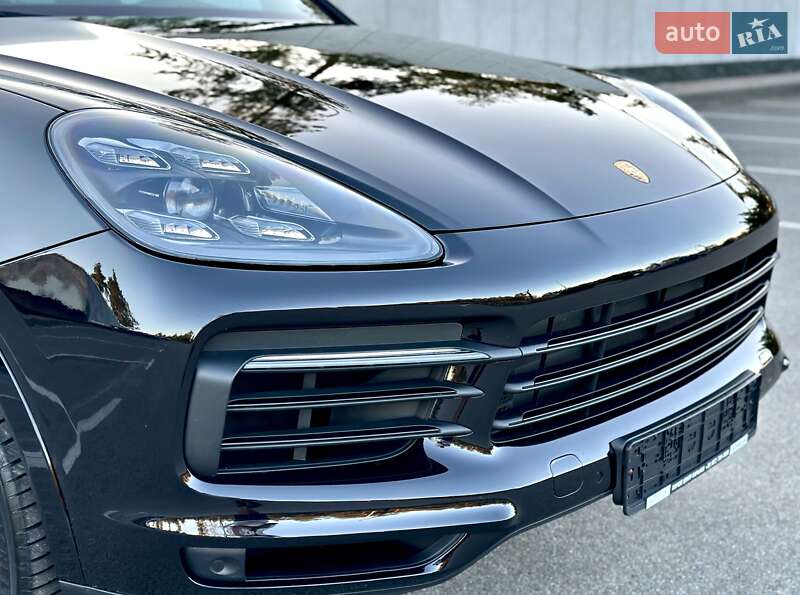 Внедорожник / Кроссовер Porsche Cayenne 2017 в Киеве