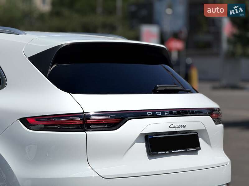 Позашляховик / Кросовер Porsche Cayenne 2017 в Одесі