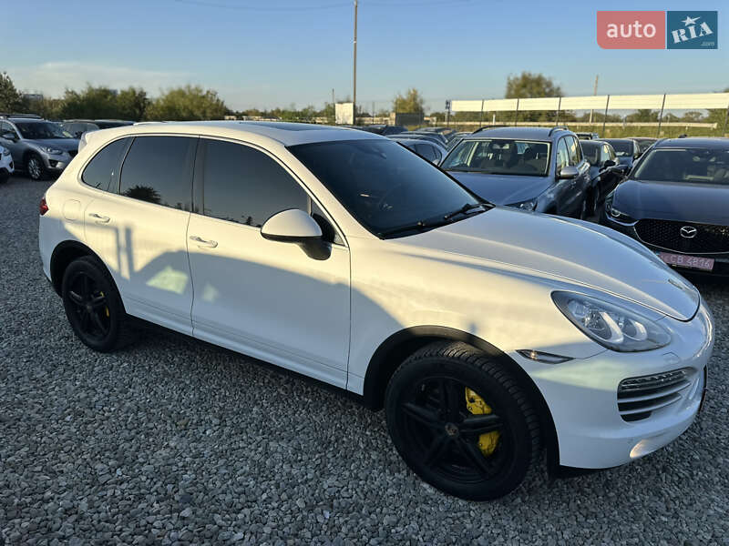 Внедорожник / Кроссовер Porsche Cayenne 2014 в Ивано-Франковске