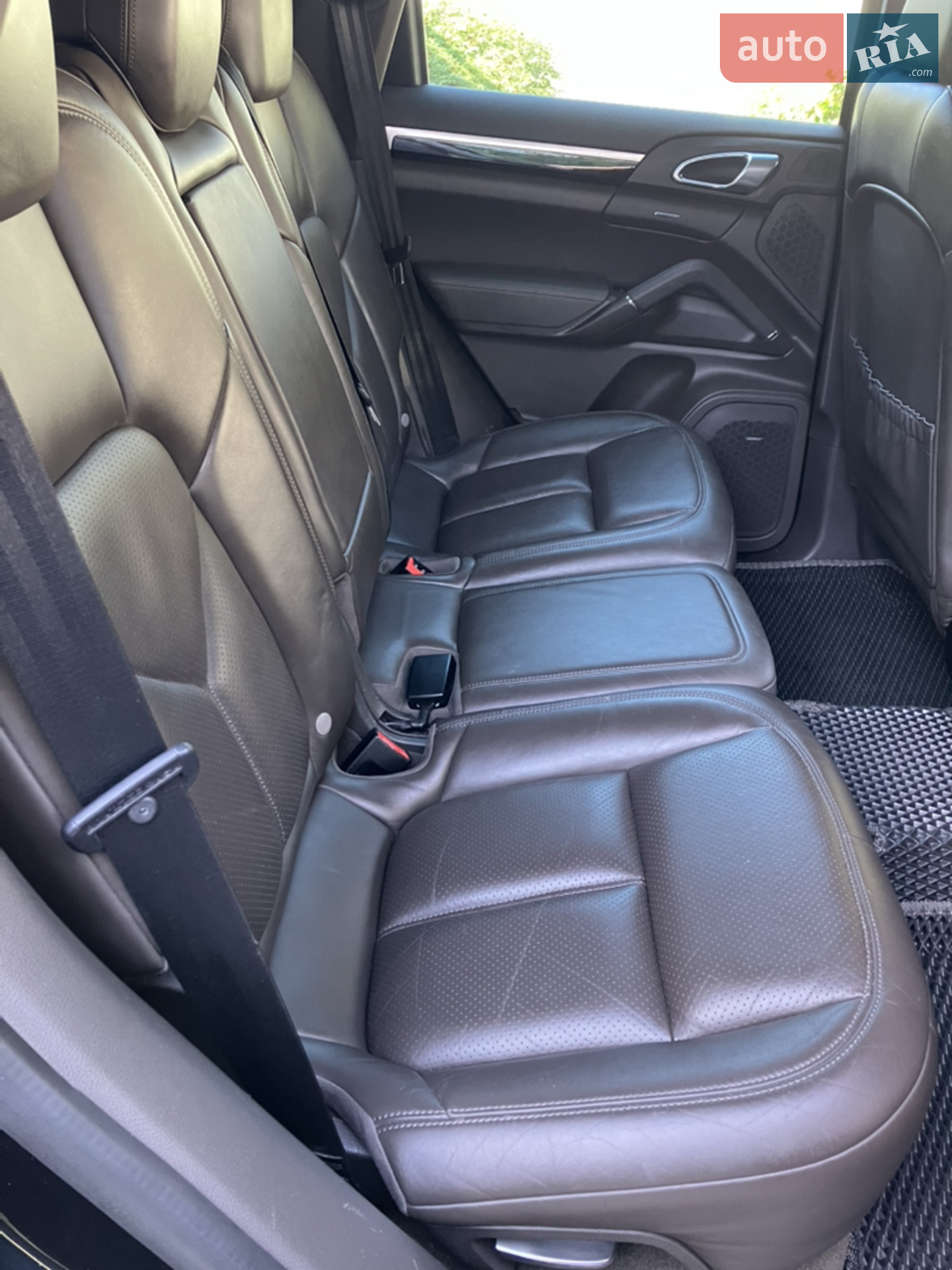 2017 Porsche Cayenne - мініатюра 15