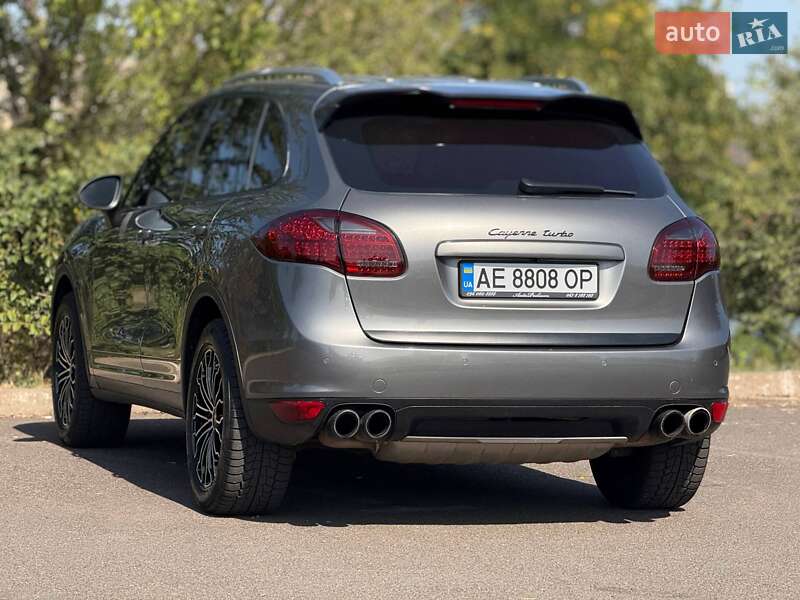 Внедорожник / Кроссовер Porsche Cayenne 2010 в Кривом Роге