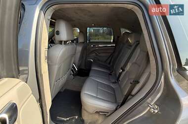 Позашляховик / Кросовер Porsche Cayenne 2010 в 