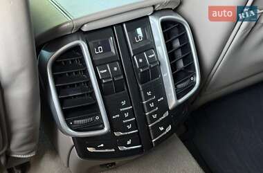 Позашляховик / Кросовер Porsche Cayenne 2010 в 