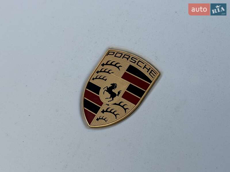 Внедорожник / Кроссовер Porsche Cayenne 2016 в Киеве