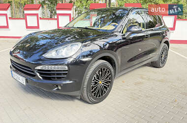 Внедорожник / Кроссовер Porsche Cayenne 2012 в 