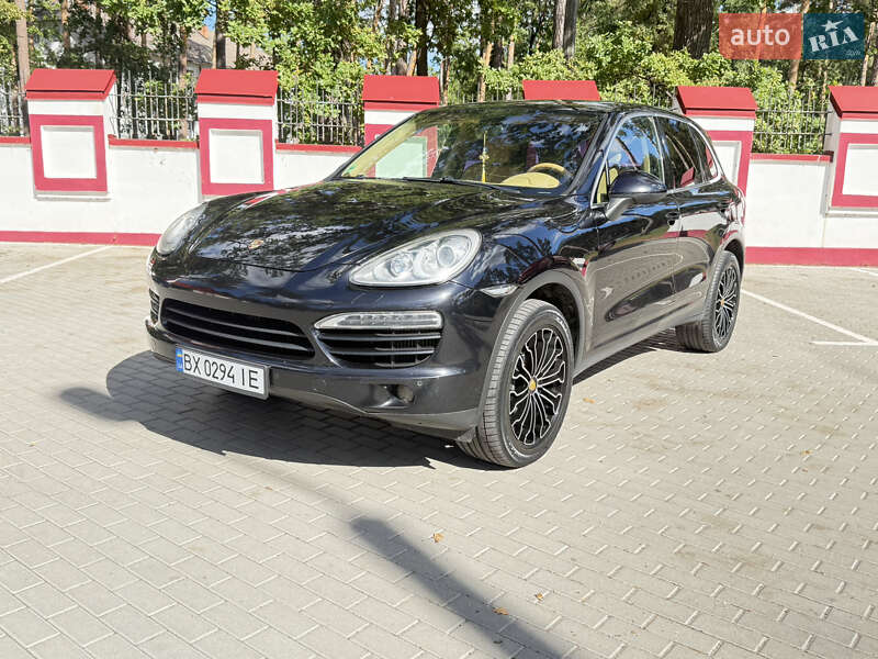 Внедорожник / Кроссовер Porsche Cayenne 2012 в Киеве фото 8 Внедорожник / Кроссовер Porsche Cayenne 2012 в Киеве