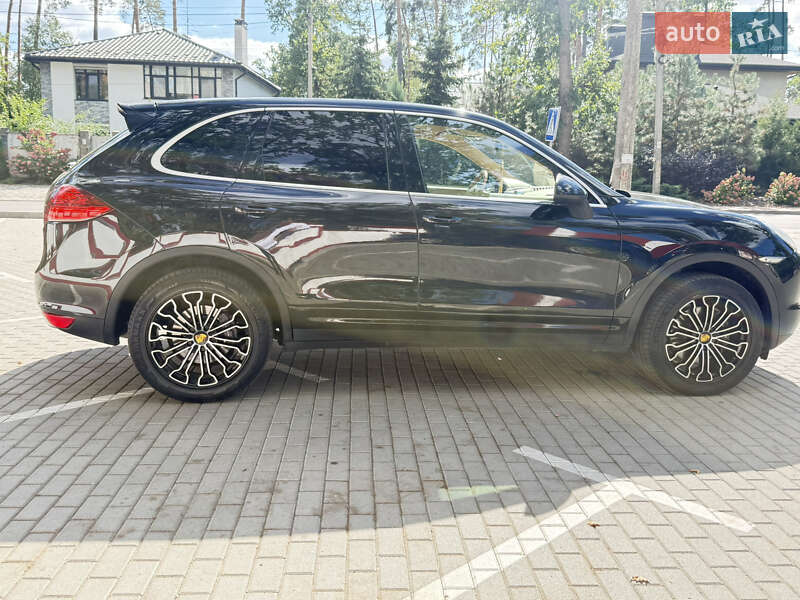 Внедорожник / Кроссовер Porsche Cayenne 2012 в Киеве фото 19 Внедорожник / Кроссовер Porsche Cayenne 2012 в Киеве