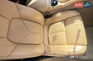 Внедорожник / Кроссовер Porsche Cayenne 2012 в 