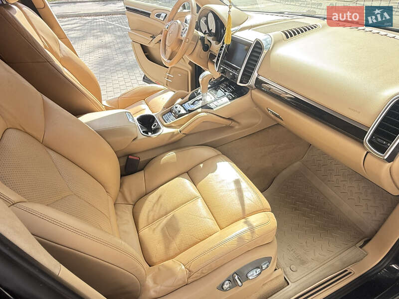 Внедорожник / Кроссовер Porsche Cayenne 2012 в Киеве фото 35 Внедорожник / Кроссовер Porsche Cayenne 2012 в Киеве