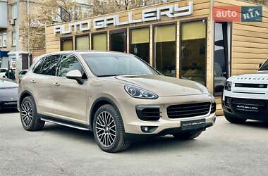 Porsche Cayenne 2015