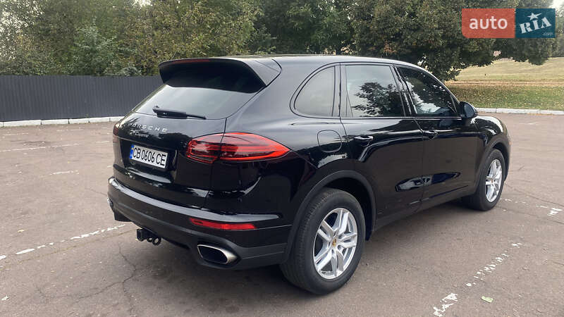 Позашляховик / Кросовер Porsche Cayenne 2016 в Чернігові