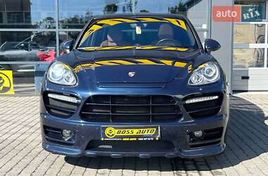 Внедорожник / Кроссовер Porsche Cayenne 2012 в 