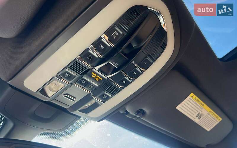 Позашляховик / Кросовер Porsche Cayenne 2012 в Івано-Франківську