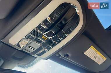 Внедорожник / Кроссовер Porsche Cayenne 2012 в 