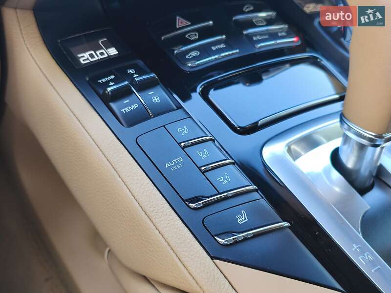 Внедорожник / Кроссовер Porsche Cayenne 2016 в Днепре фото 21 Внедорожник / Кроссовер Porsche Cayenne 2016 в Днепре