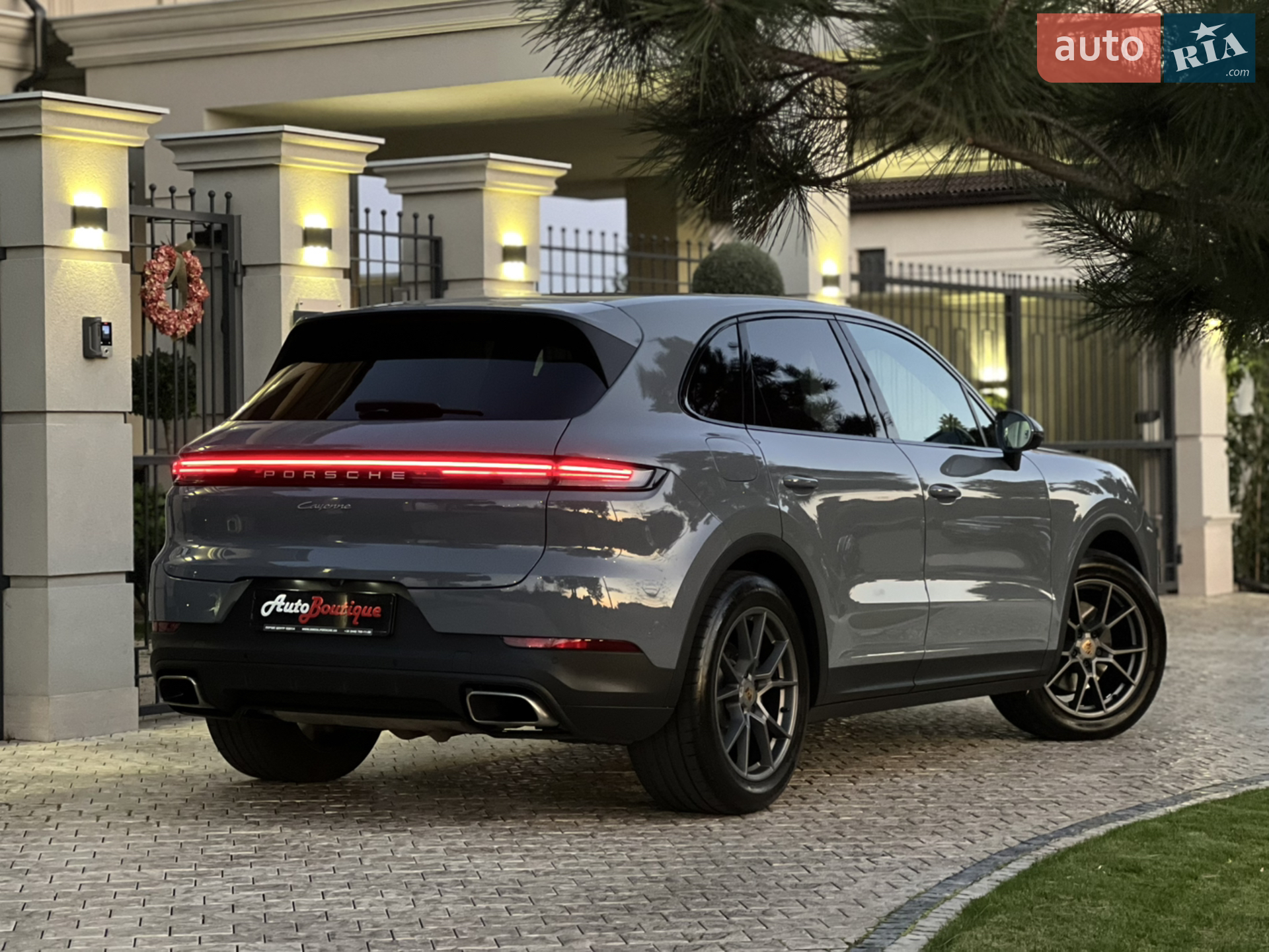 2023 Porsche Cayenne - мініатюра 17