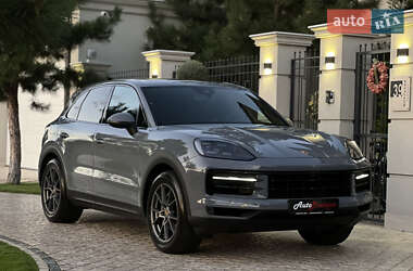 Позашляховик / Кросовер Porsche Cayenne 2023 в 