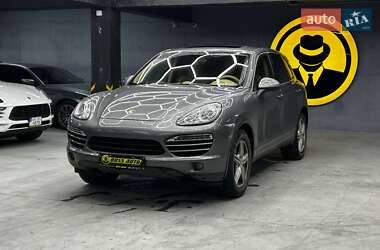 Внедорожник / Кроссовер Porsche Cayenne 2018 в 