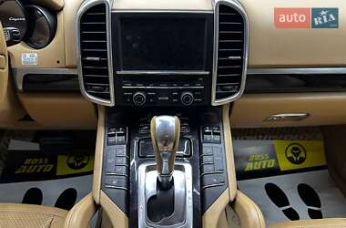 Внедорожник / Кроссовер Porsche Cayenne 2018 в 