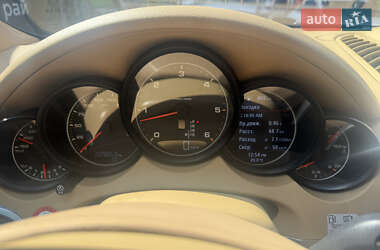 Внедорожник / Кроссовер Porsche Cayenne 2013 в 
