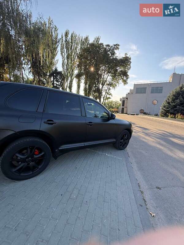 Внедорожник / Кроссовер Porsche Cayenne 2003 в Запорожье