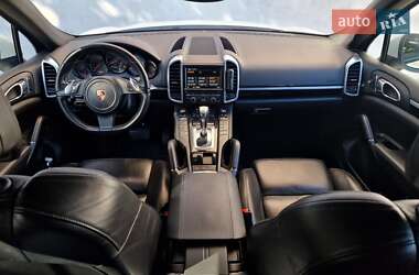 Внедорожник / Кроссовер Porsche Cayenne 2011 в 