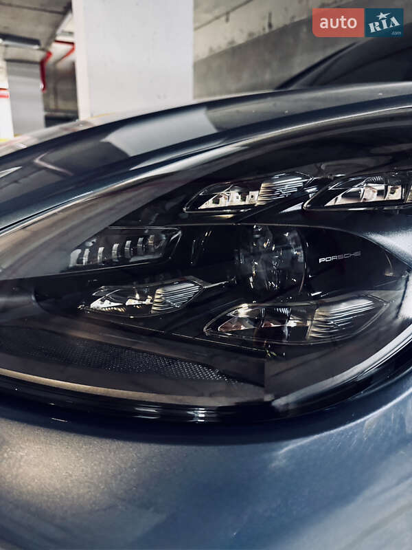 Позашляховик / Кросовер Porsche Cayenne 2018 в Києві