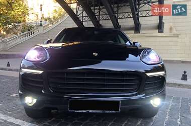 Внедорожник / Кроссовер Porsche Cayenne 2015 в Одессе