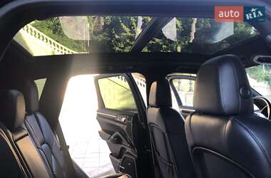 Внедорожник / Кроссовер Porsche Cayenne 2015 в 