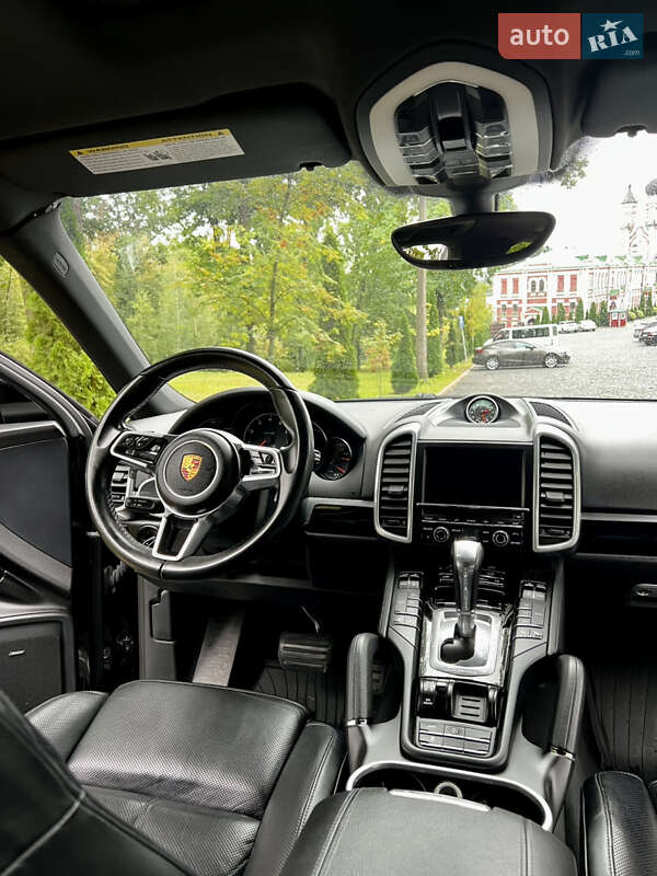 Внедорожник / Кроссовер Porsche Cayenne 2015 в Киеве фото 22 Внедорожник / Кроссовер Porsche Cayenne 2015 в Киеве