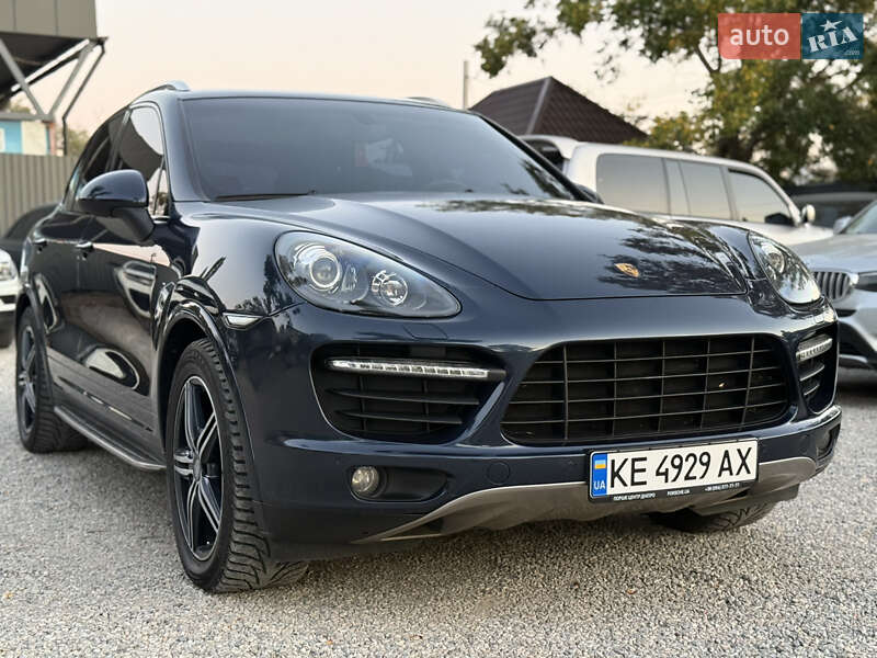 Внедорожник / Кроссовер Porsche Cayenne 2012 в Новомосковске