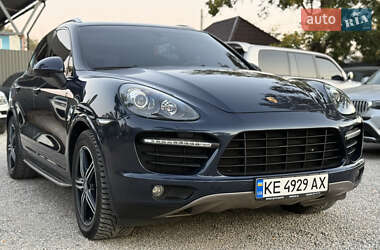 Позашляховик / Кросовер Porsche Cayenne 2012 в 