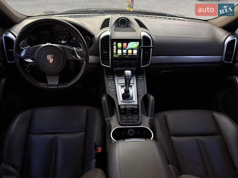 Внедорожник / Кроссовер Porsche Cayenne 2012 в Новомосковске